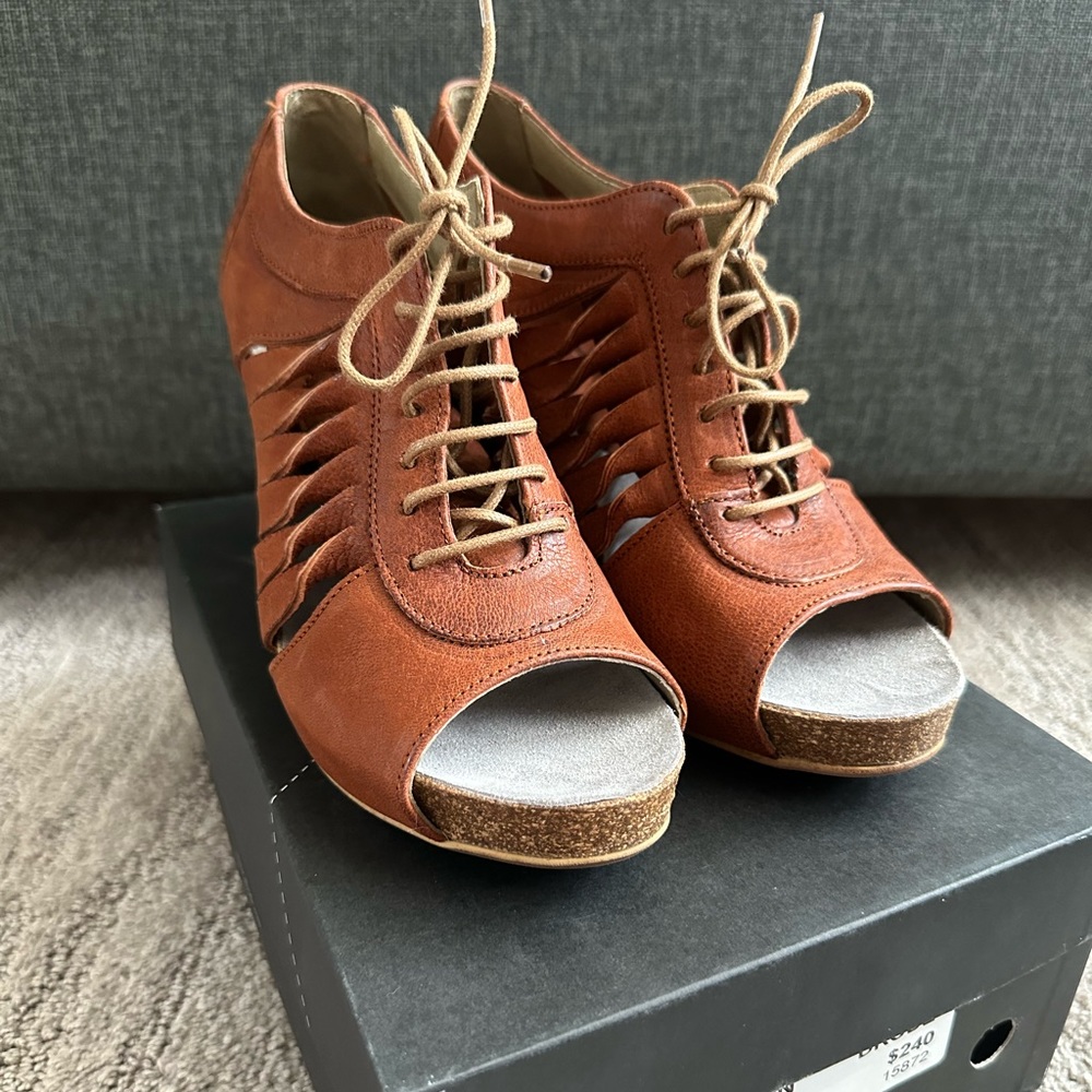 Dkode Braxton Peep Toe Heels
